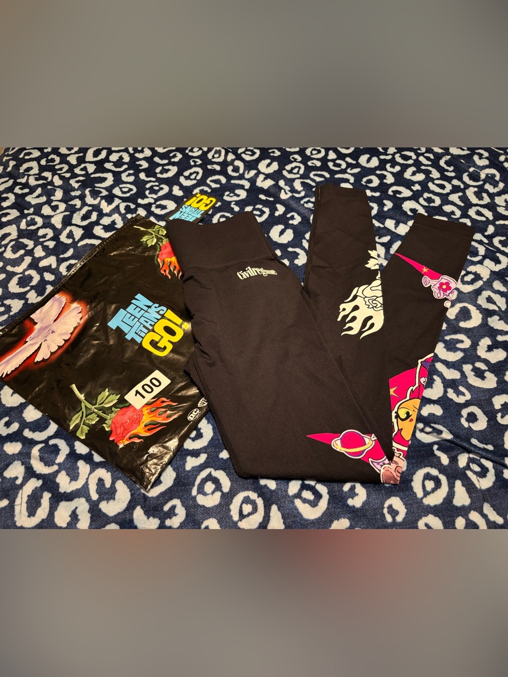 Civil regime x teen titans woman’s leggings S